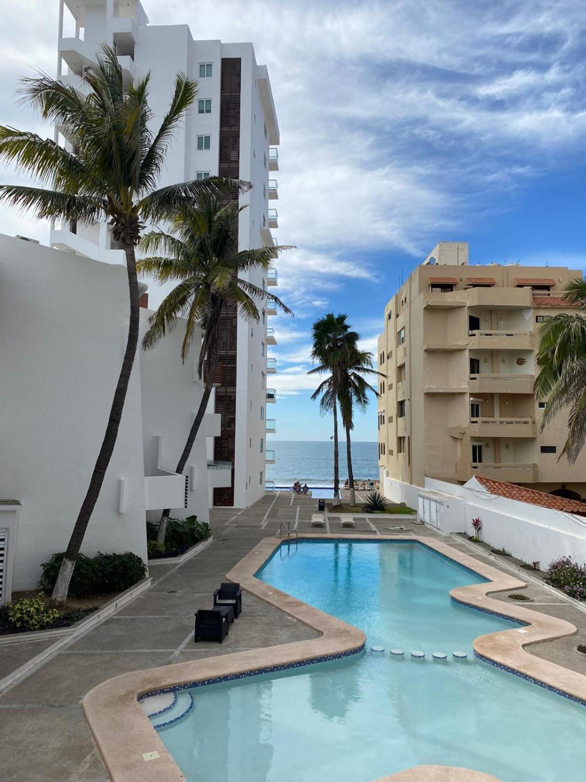 Marina Del Sol Resort Condo Directly On The Ocean 102 Mazatlan Exterior photo